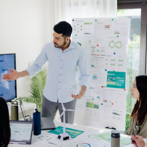 Présentation ESG devant un groupe de PME dans le cadre du programme NEST4ESG