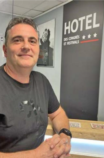 Reprise Hôtel des Congrès Cannes